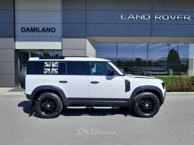 Land Rover Defender 2.0 SD4 240 110 S AWD auto Bianco usata Cuneo