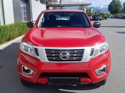 Nissan Navara 2.3 dCi 160cv NP 300 DOUBLE CAB Chassis Visia 4WD Rosso usata Cuneo