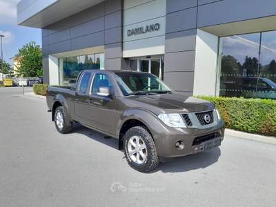 Nissan Navara navara 2.5 dci 144cv King cab XE 4x4 Marrone usata Cuneo
