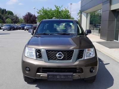Nissan Navara navara 2.5 dci 144cv King cab XE 4x4 Marrone usata Cuneo