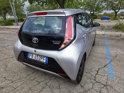 Toyota Aygo 5P. x-wave 2015 Grigio usata Barletta