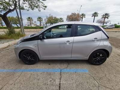 Toyota Aygo 5P. x-wave 2015 Grigio usata Barletta
