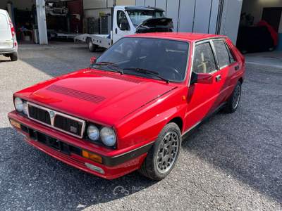 Lancia Delta Delta 2.0 16v HF Integrale Rosso usata Lavis