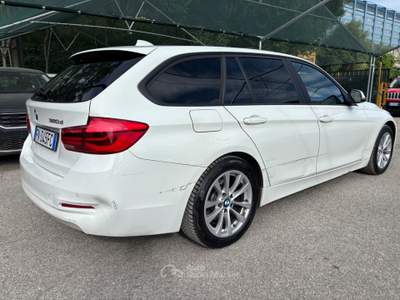 BMW Serie 3 320d 320d serie3 serie 3 xDrive Touring Bianco usata Bologna