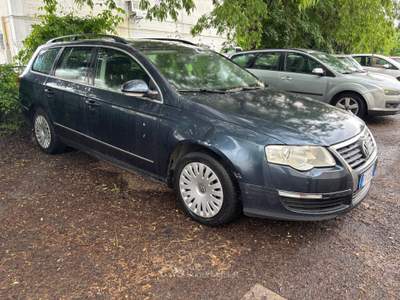 Volkswagen Passat SW Comfortline Blu/Azzurro usata Bologna