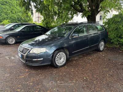 Volkswagen Passat SW Comfortline Blu/Azzurro usata Bologna