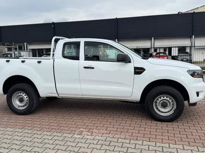 Ford Ranger 2.0 ECOBLUE SUPER CAB XL 4 POSTI 4WD INSER. MANUAL Bianco usata Sesto Fiorentino