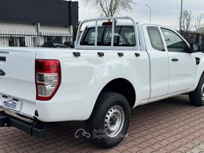 Ford Ranger 2.0 ECOBLUE SUPER CAB XL 4 POSTI 4WD INSER. MANUAL Bianco usata Sesto Fiorentino
