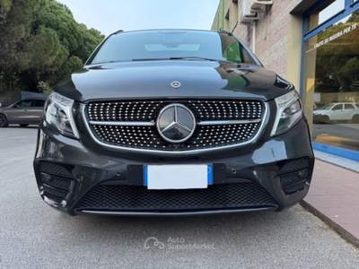 Mercedes-Benz Classe V D PREMIUM 4 MATIC 239CV 7 POSTI TETTO PANORAMA Nero usata Venezia