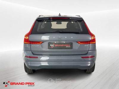 Volvo XC60 B4 (d) automatico Core Grigio usata Castenaso