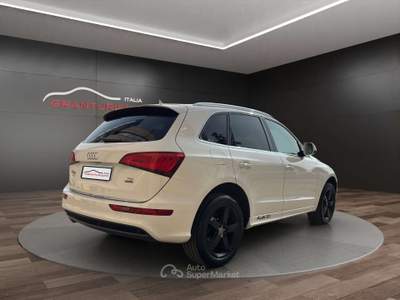 Audi Q5 Q5 2.0 tdi 2 x S-Line Quattro 163cv S-Tronic Bianco usata Cellatica