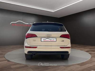 Audi Q5 Q5 2.0 tdi 2 x S-Line Quattro 163cv S-Tronic Bianco usata Cellatica