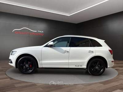 Audi Q5 Q5 2.0 tdi 2 x S-Line Quattro 163cv S-Tronic Bianco usata Cellatica