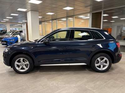 Audi Q5 2.0 diesel 190cv.  4x4  Cambio Automatico Business Blu/Azzurro usata Alba