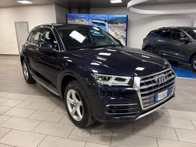 Audi Q5 2.0 diesel 190cv.  4x4  Cambio Automatico Business Blu/Azzurro usata Alba
