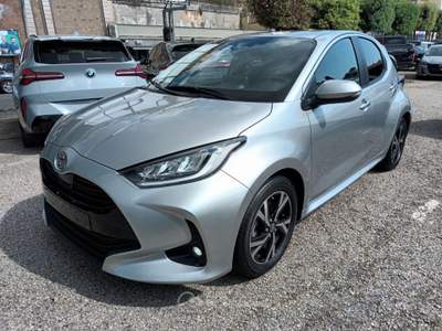 Toyota Yaris 1500 HYBRID 5P TREND AUTOM "16 CAM CARPLAY ITALIA Argento usata Roma