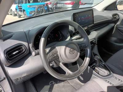 Toyota Yaris 1500 HYBRID 5P TREND AUTOM "16 CAM CARPLAY ITALIA Argento usata Roma