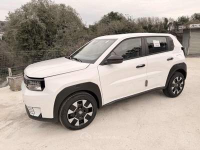 Fiat Grande Panda 1.2 Hybrid 110 CV S&S Icon Bianco usata Teano