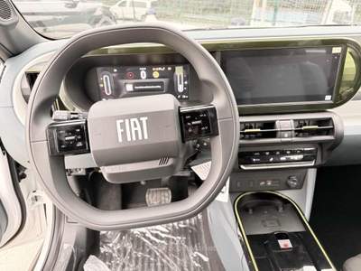 Fiat Grande Panda 1.2 Hybrid 110 CV S&S Icon Bianco usata Teano