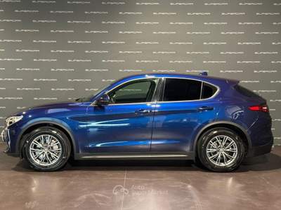 Alfa Romeo Stelvio 2.2 Turbodiesel 190 CV AT8 Q4 Business Blu/Azzurro usata Cittadella