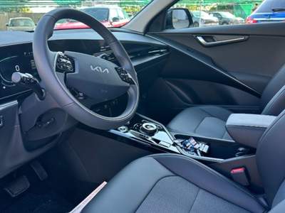 Kia Niro Tri-Fuel 1.6 GDi DCT HEV GPL Style Grigio usata Novara