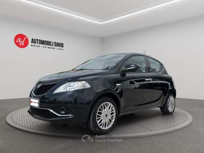 Lancia Ypsilon 1.2 69 CV 5 porte Gold Nero usata Maniago