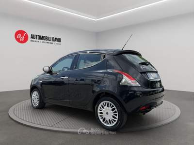 Lancia Ypsilon 1.2 69 CV 5 porte Gold Nero usata Maniago