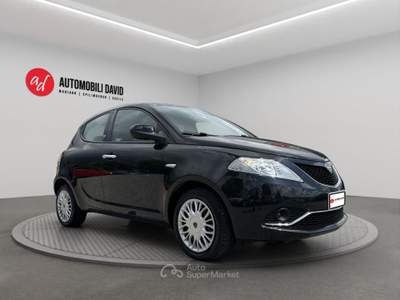 Lancia Ypsilon 1.2 69 CV 5 porte Gold Nero usata Maniago