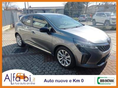 Renault Clio 1.0 TCe 90 Aut. Evolution usata Cardano al Campo