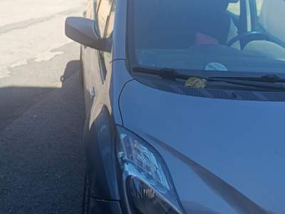 Hyundai ix20 Unico proprietario, non fumatore Grigio usata Bacoli