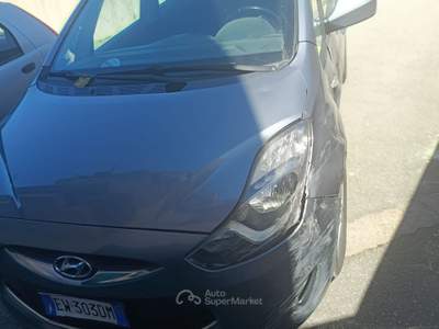 Hyundai ix20 Unico proprietario, non fumatore Grigio usata Bacoli