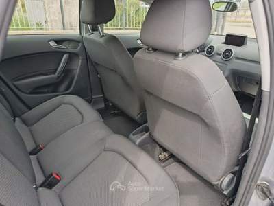 Audi A1 AUDI A1 1.6 TDI 115 CV S-TRONIC SPORTBACK AMBITION Argento usata Pontecagnano Faiano