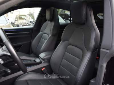 Porsche Macan Elettric 4 *TETTO*22"*PASM*MATRIX* CAM360* Nero usata Roma