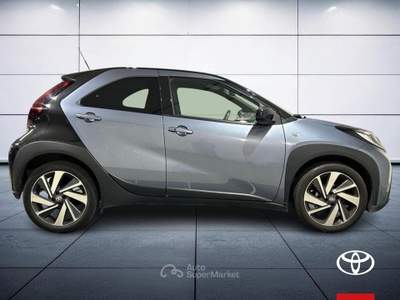 Toyota Aygo X 1.0 Lounge S-CVT Nero usata Brescia