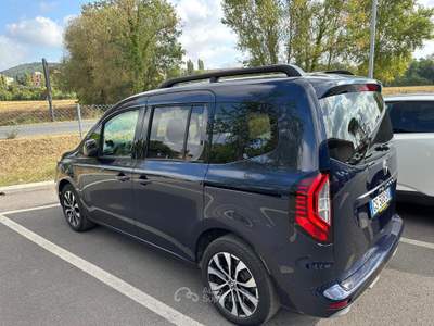 Renault Kangoo Techno Euro 6E Cambio automatico Aprile 2024. Blu/Azzurro usata Perugia