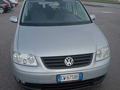 Volkswagen Touran Vokswagen Touran 1.6 Benzina Argento usata Scarlino