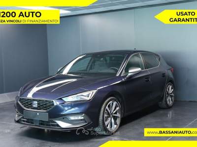 Seat Leon 1.5 eTSI 150 CV DSG FR Blu/Azzurro usata Arsiè