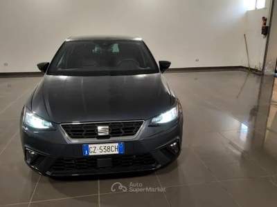 Seat Ibiza SEAT IBIZA 1.0 ECOTSI FR 95CV Ibiza 1.0 ecotsi FR 95cv Argento usata Roma