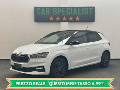 Skoda Fabia 1.0 tsi Young Edition NEOPAT.|CARPLAY|RETROCAMERA Bianco usata Como