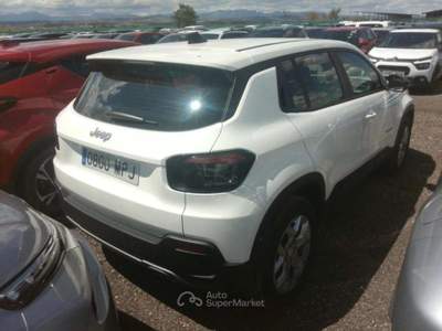 Jeep Avenger Avenger 1.2 turbo Altitude fwd 100cv Bianco usata Albano Laziale