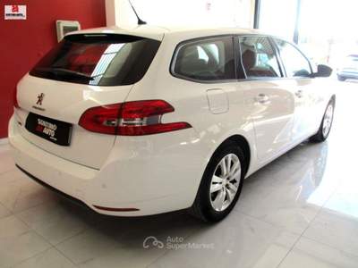 Peugeot 308 308 BlueHDi 130 EAT8 S&S SW GT Line Bianco usata Vittoria