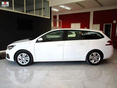 Peugeot 308 308 BlueHDi 130 EAT8 S&S SW GT Line Bianco usata Vittoria