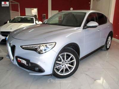 Alfa Romeo Stelvio 2.2 T.diesel 190CV AT8 RWD Exec. Blu/Azzurro usata Vittoria