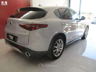 Alfa Romeo Stelvio 2.2 T.diesel 190CV AT8 RWD Exec. Blu/Azzurro usata Vittoria