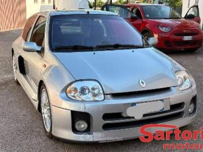 Renault Clio 3.0 V6 24V 3p. Renault Sport Argento usata Mogliano Veneto