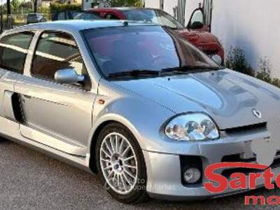 Renault Clio 3.0 V6 24V 3p. Renault Sport Argento usata Mogliano Veneto