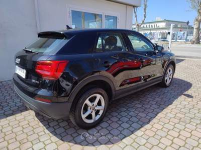 Audi Q2 1.6 TDI S tronic Business Nero usata San Giovanni Teatino