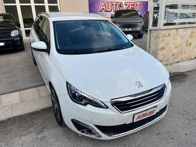 Peugeot 308 S&S SW Allure Bianco usata Castellana Grotte