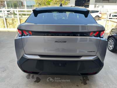 Peugeot 3008 Hybrid 145 e-DCS6 GT Grigio usata Castellana Grotte