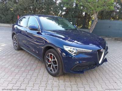 Alfa Romeo Stelvio Stelvio 2.2 T.diesel 190 CV AT8 Q4 Super Blu/Azzurro usata Nova Siri